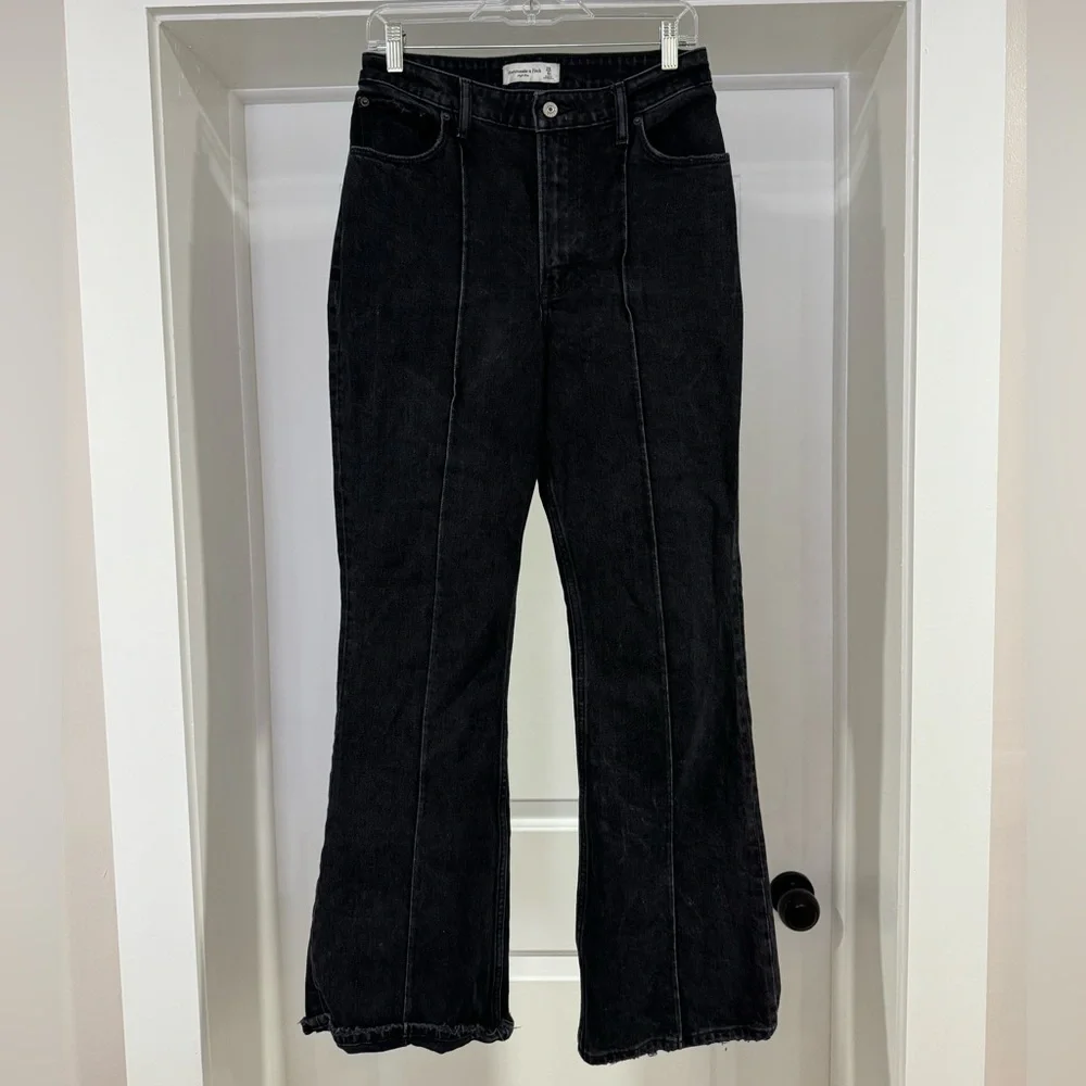 SOLD Abercrombie High Rise Vintage Flare Jean Black Size 28 - Picture 3 of 8